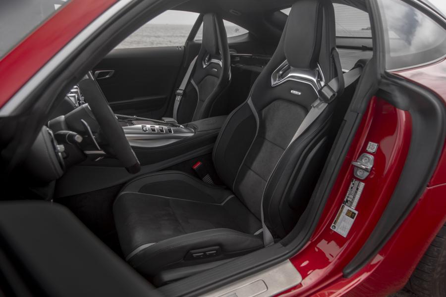 Интерьер Mercedes-AMG GT C (C190) 2019 года  (NA) (фото 19 из 45)